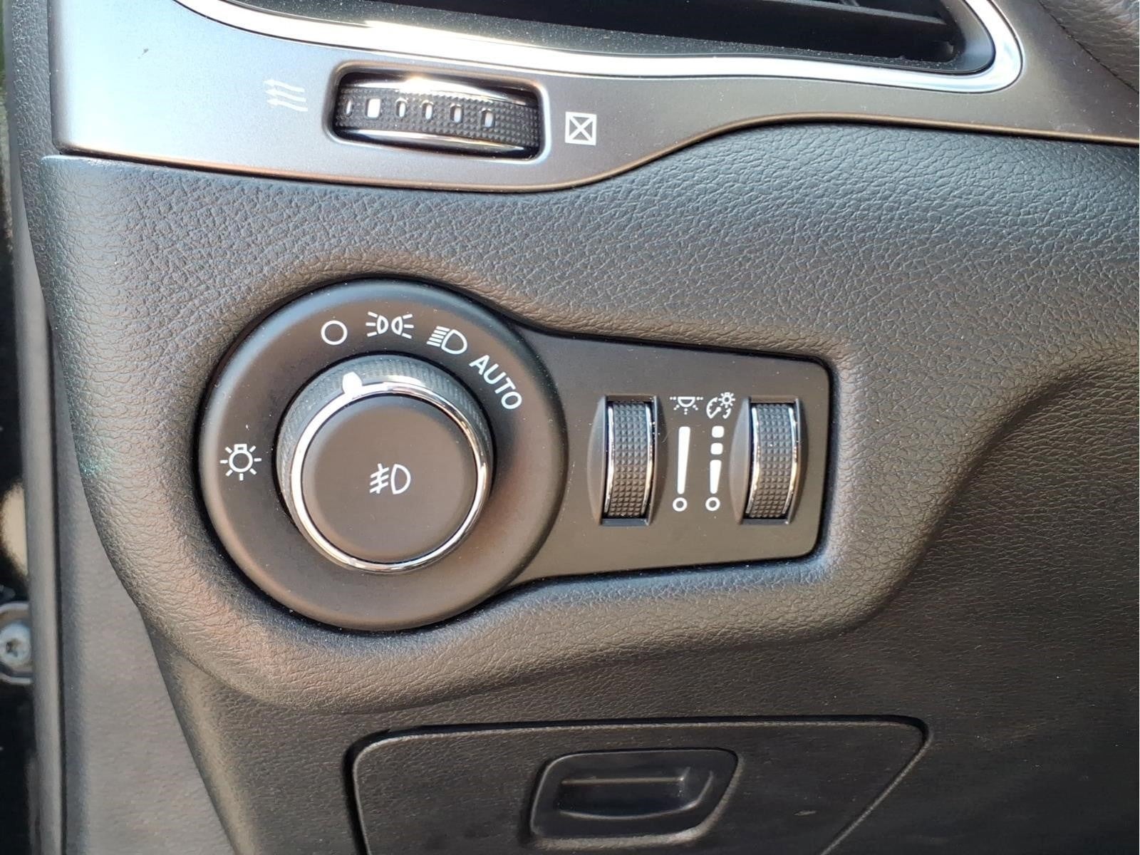 2021 Jeep Cherokee Latitude Plus