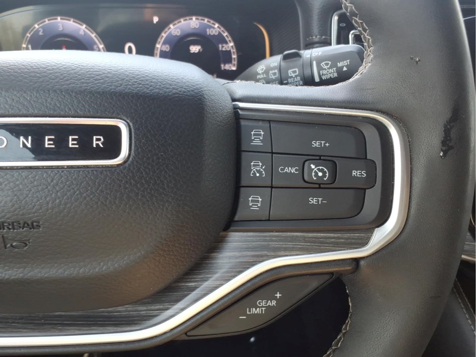 2024 Jeep Wagoneer L Series III