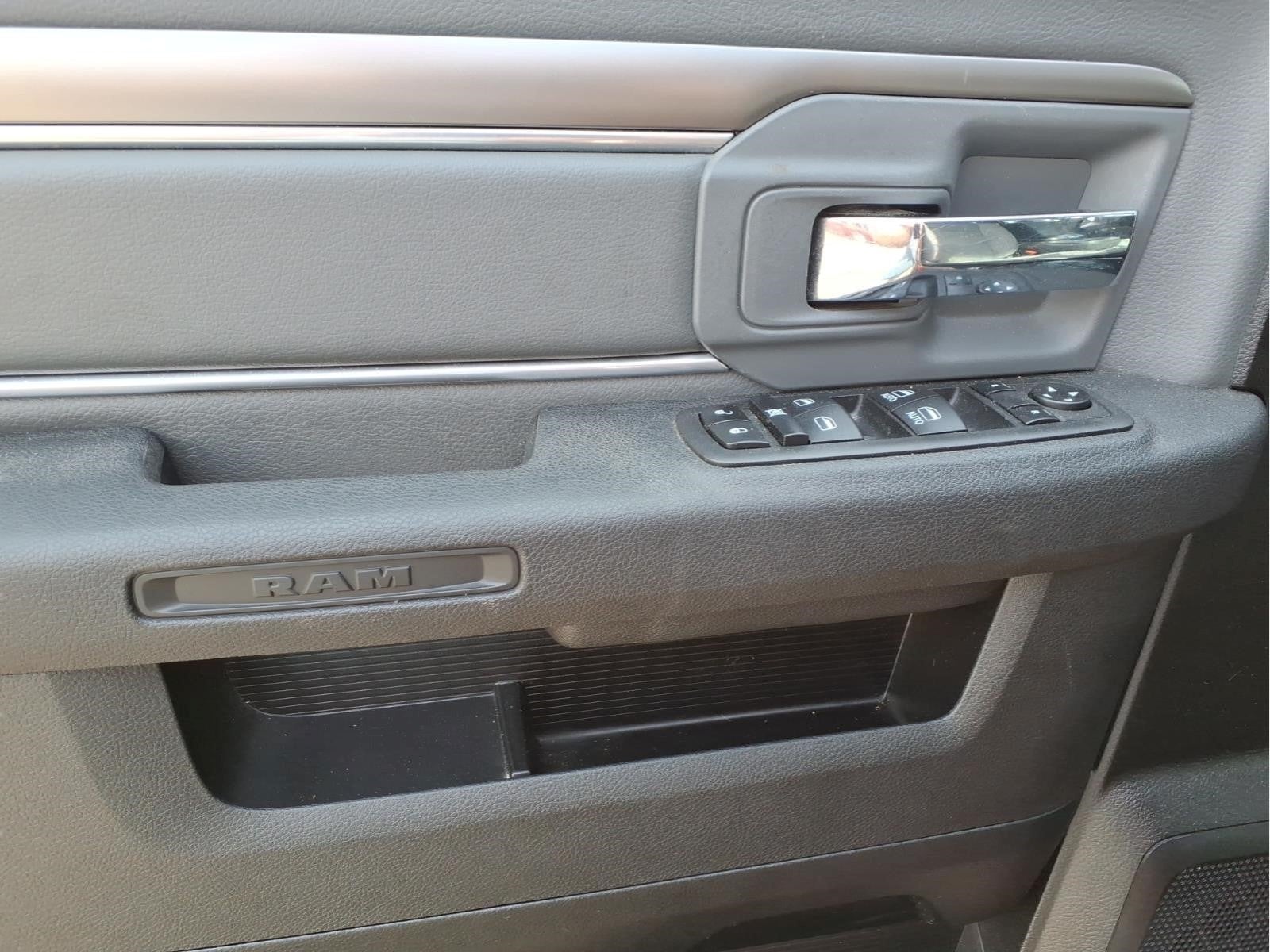 2024 RAM 1500 Classic SLT