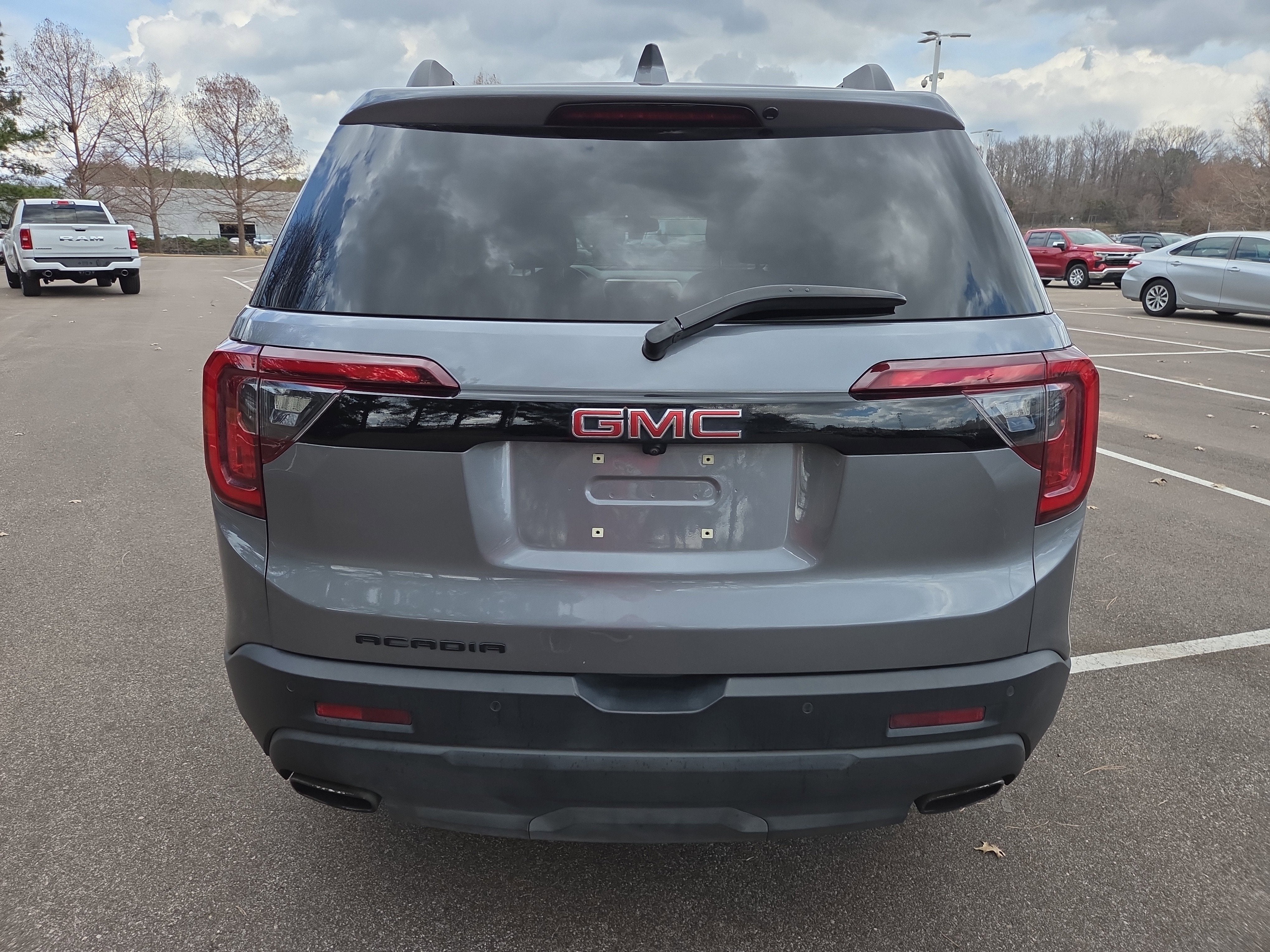 2021 GMC Acadia SLT