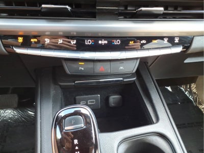 2024 Cadillac XT4 FWD Premium Luxury