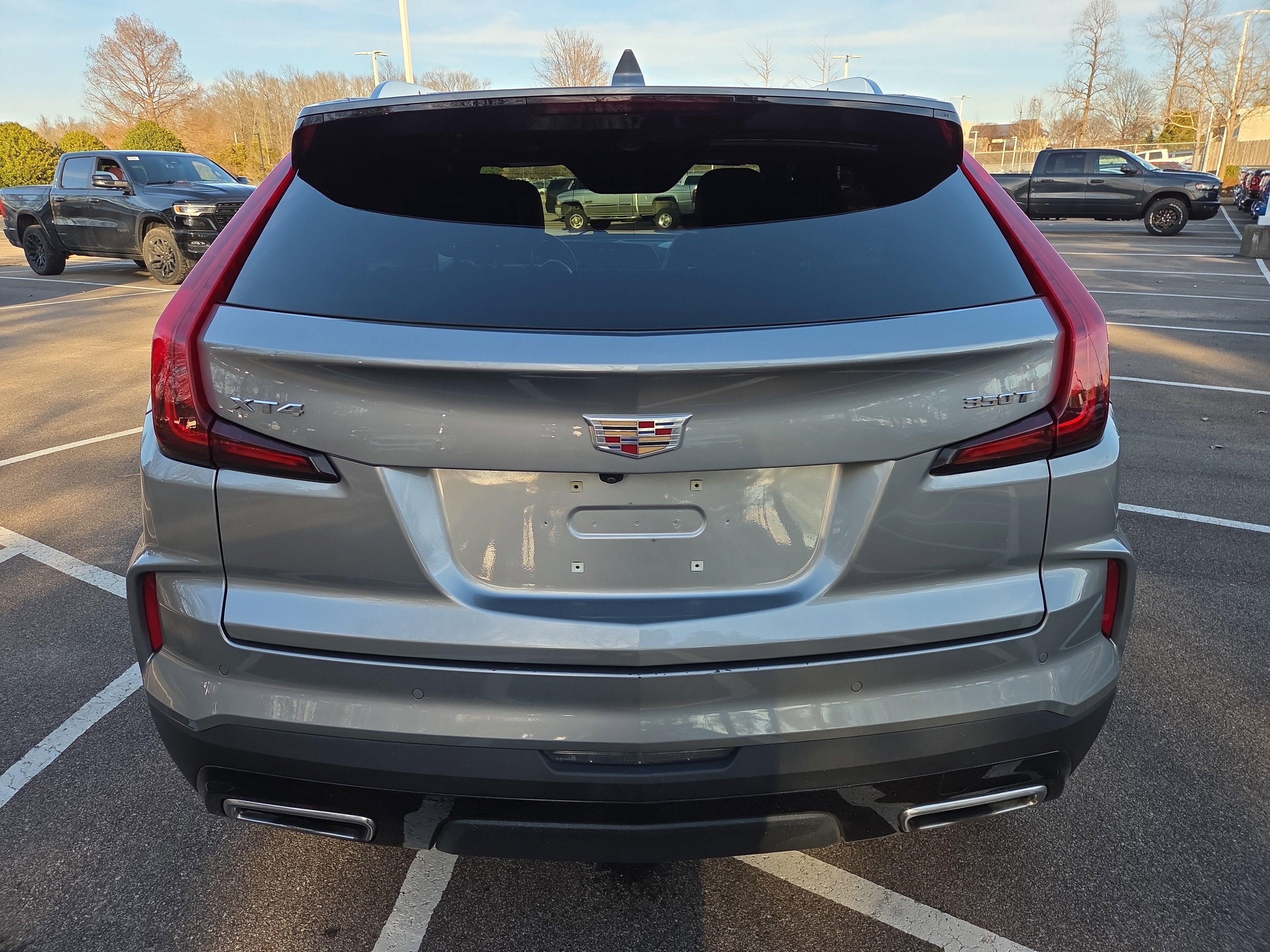 2024 Cadillac XT4 FWD Premium Luxury