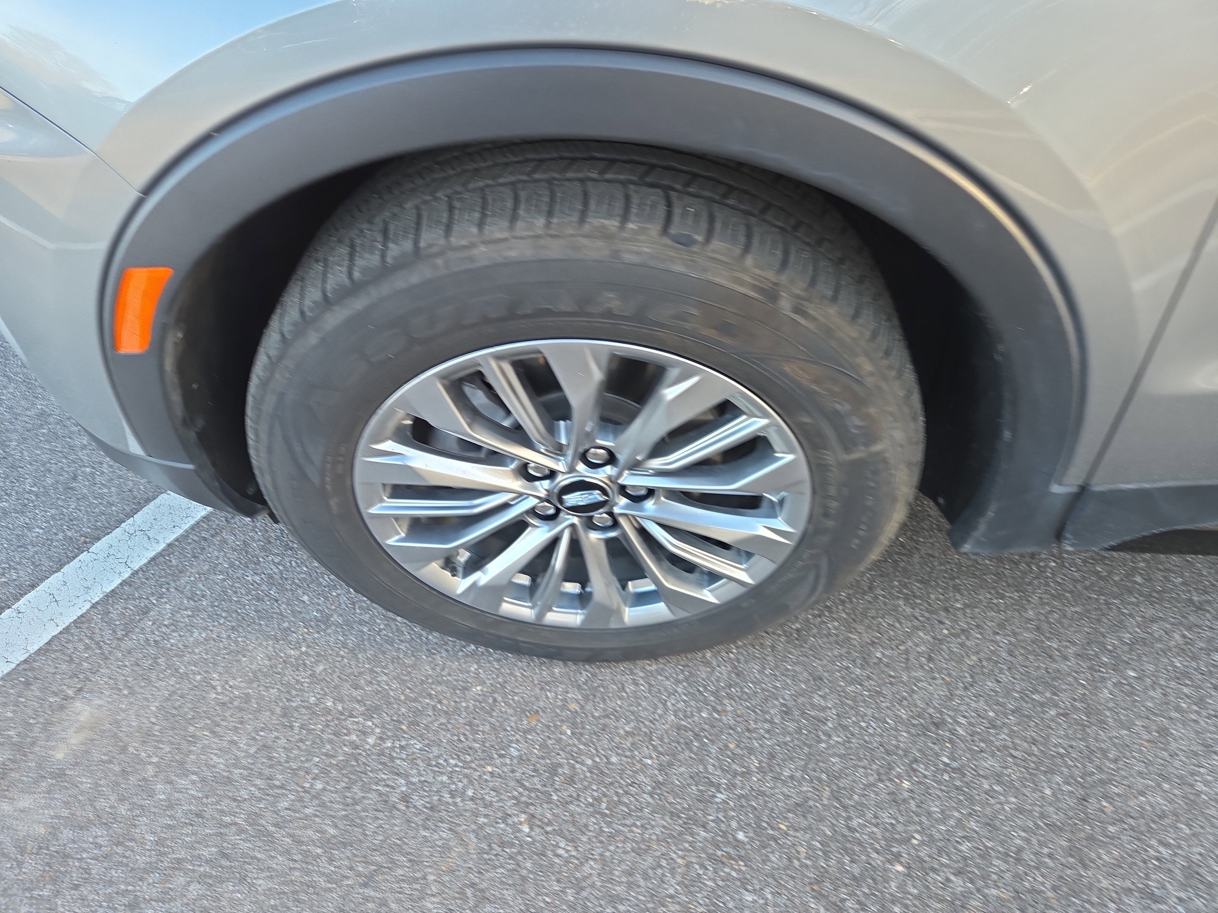 2024 Cadillac XT4 FWD Premium Luxury