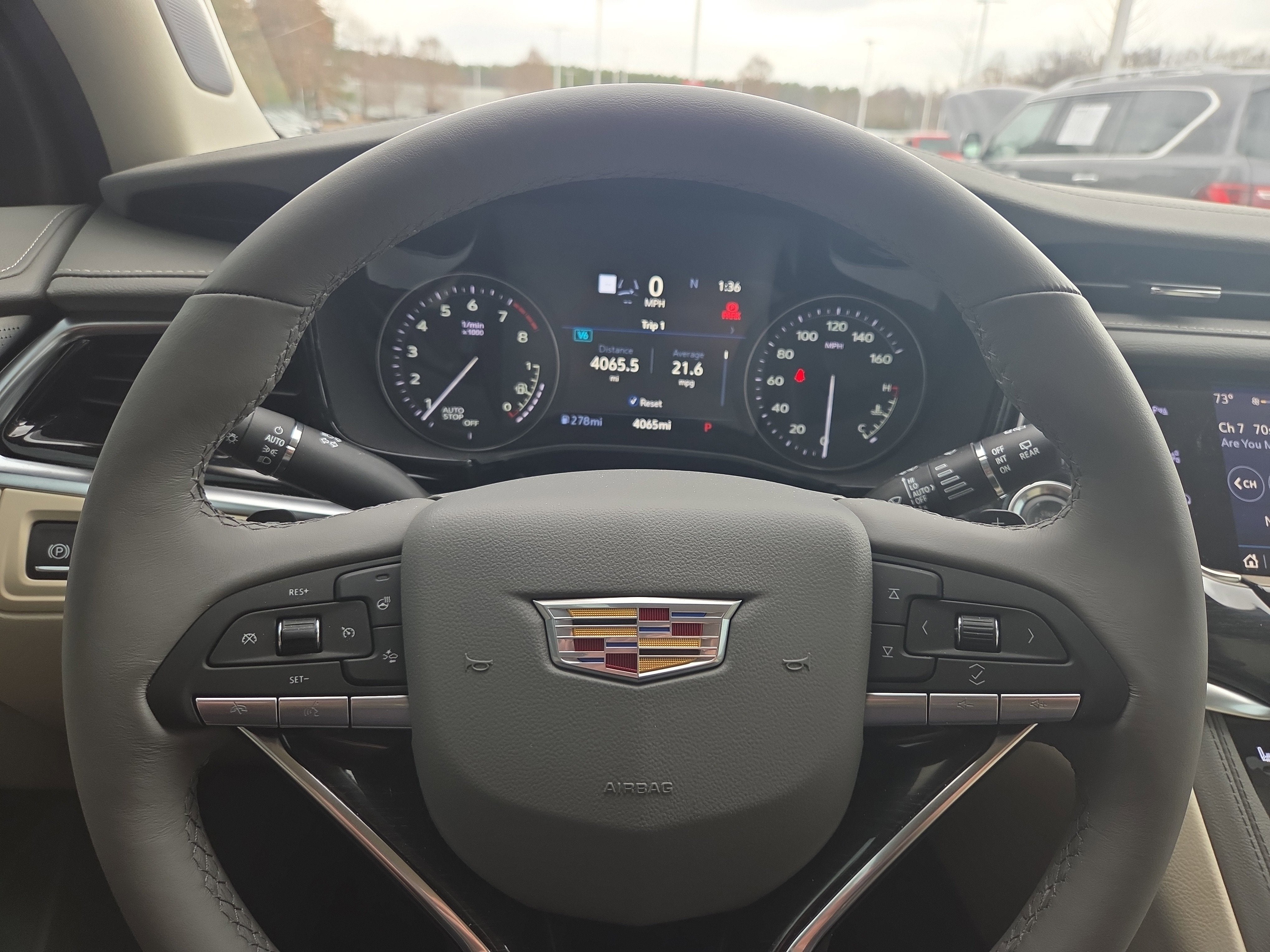2025 Cadillac XT6 FWD Premium Luxury