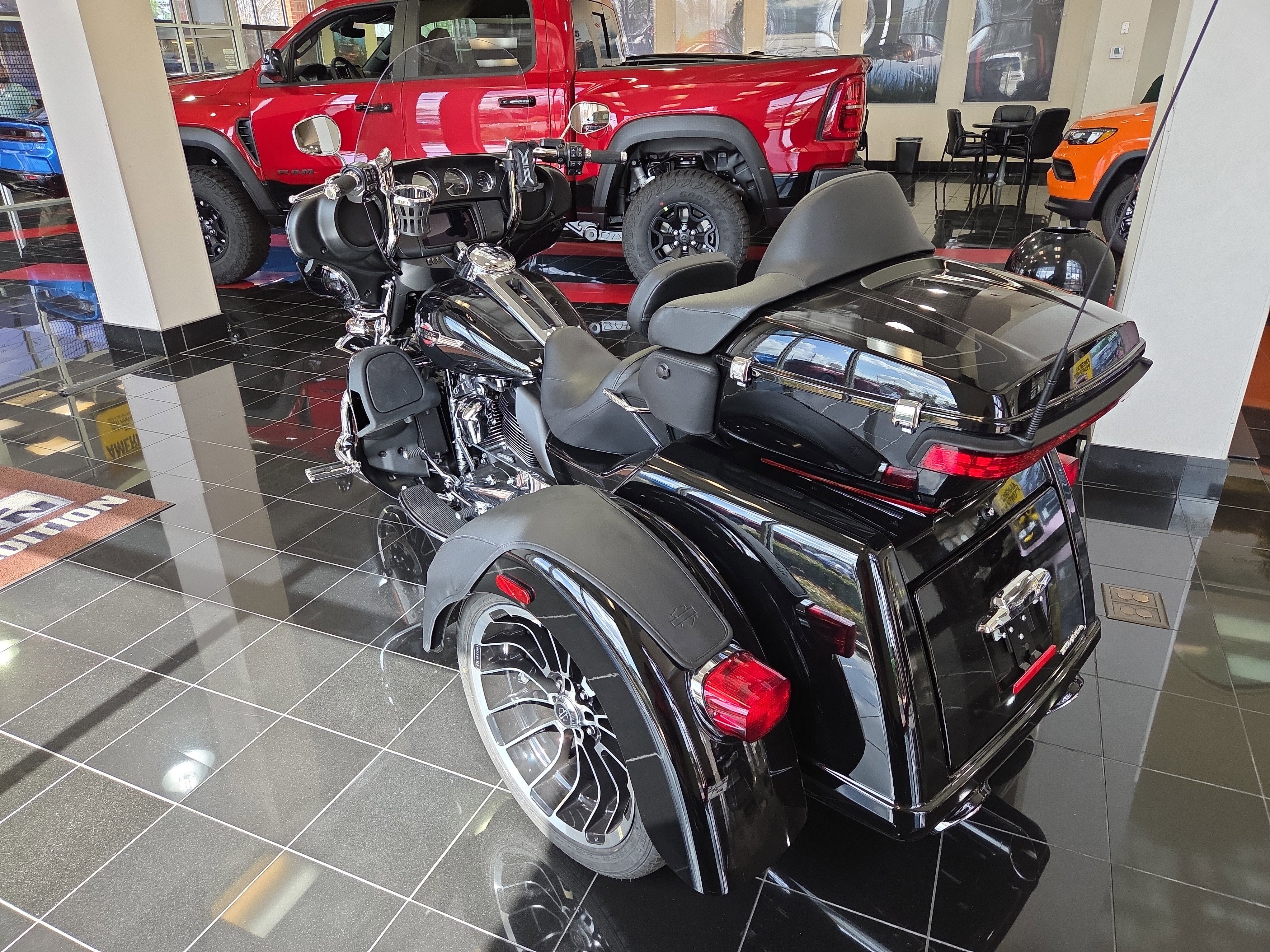 2025 OTHER MAKE TRIKE Base