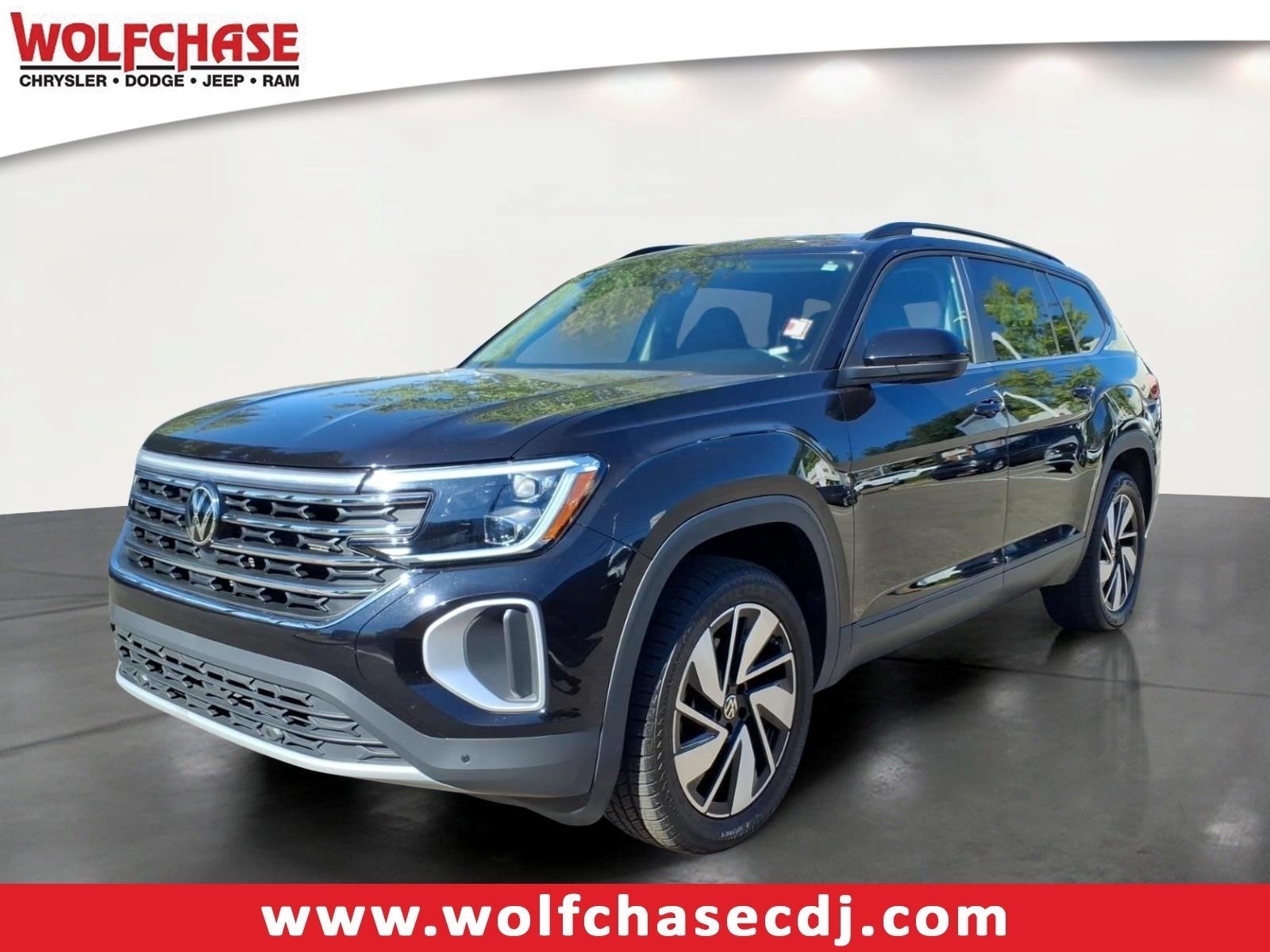 2025 Volkswagen Atlas 2.0T SE w/Technology