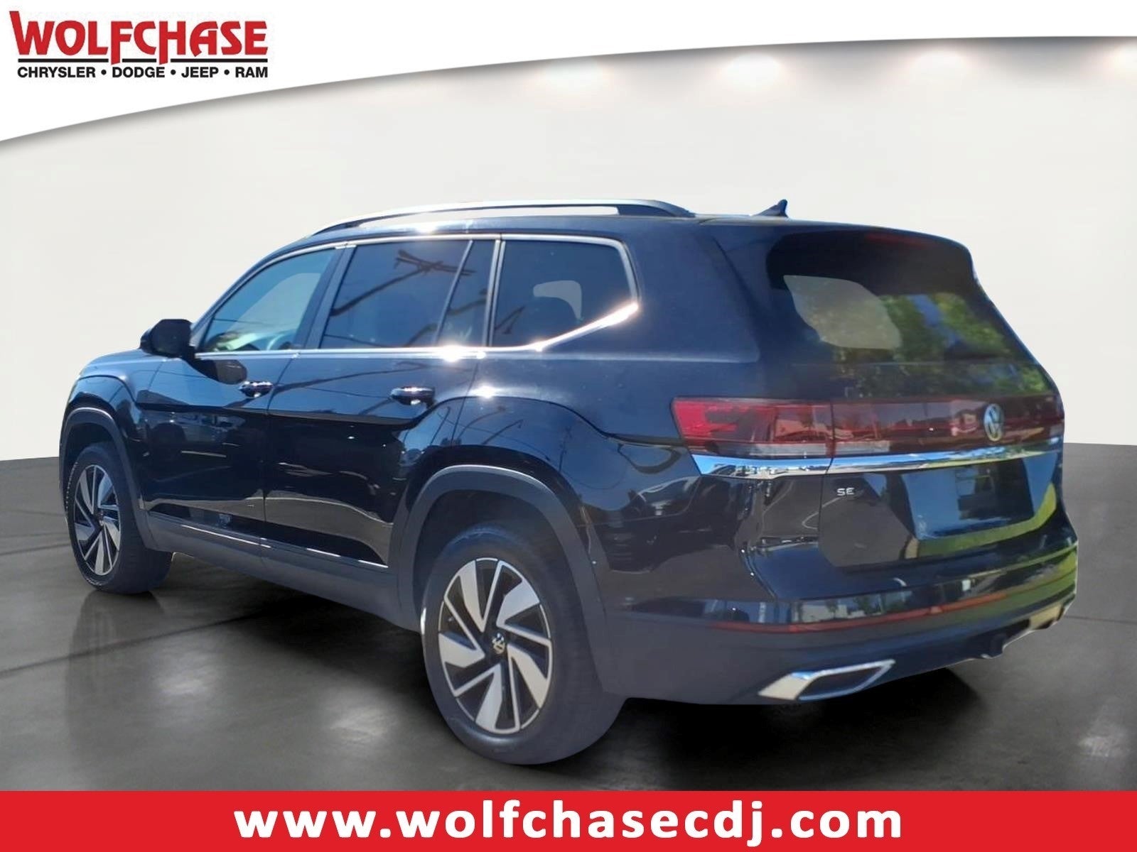 2025 Volkswagen Atlas 2.0T SE w/Technology