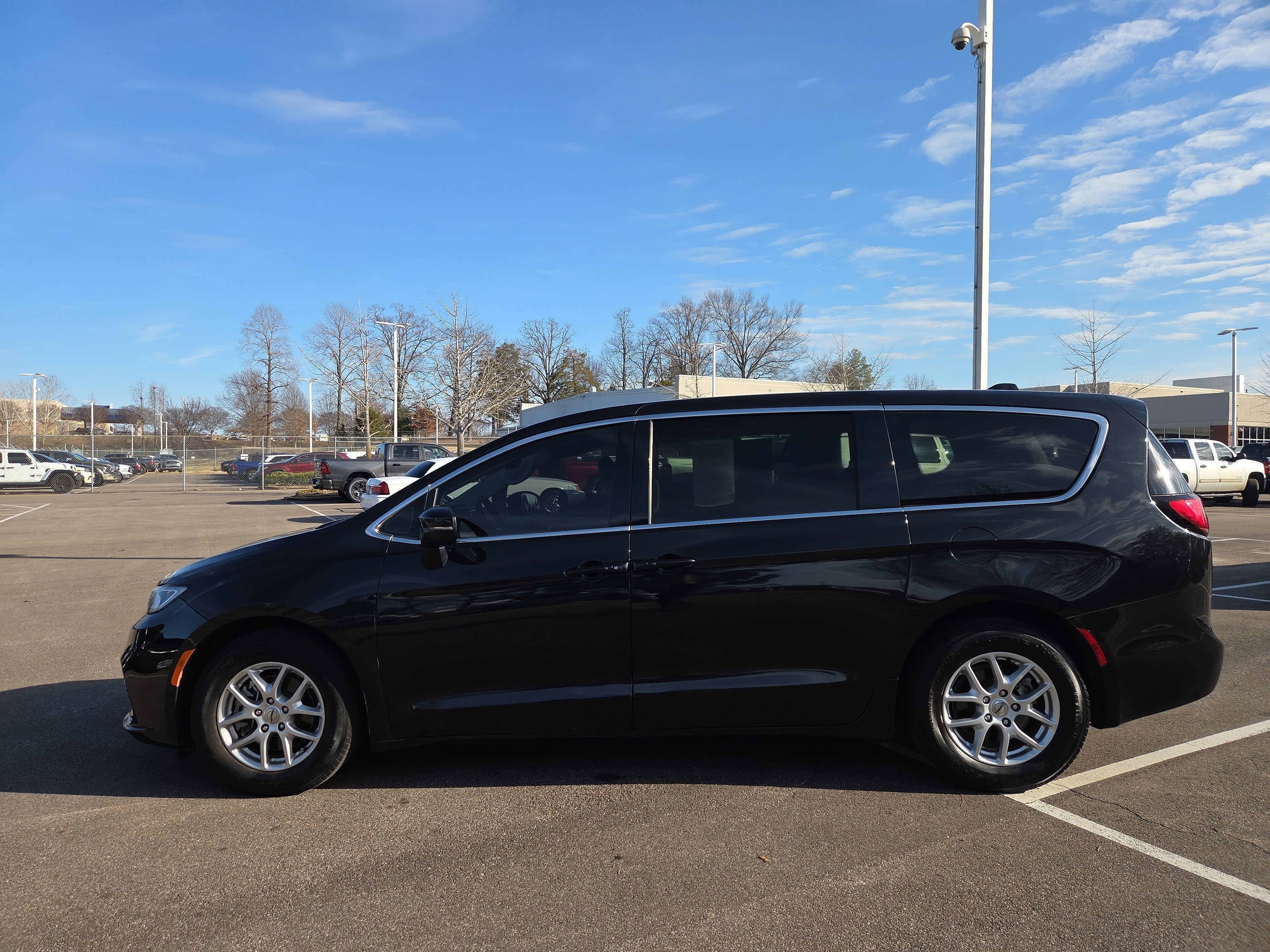 2023 Chrysler Pacifica Touring L
