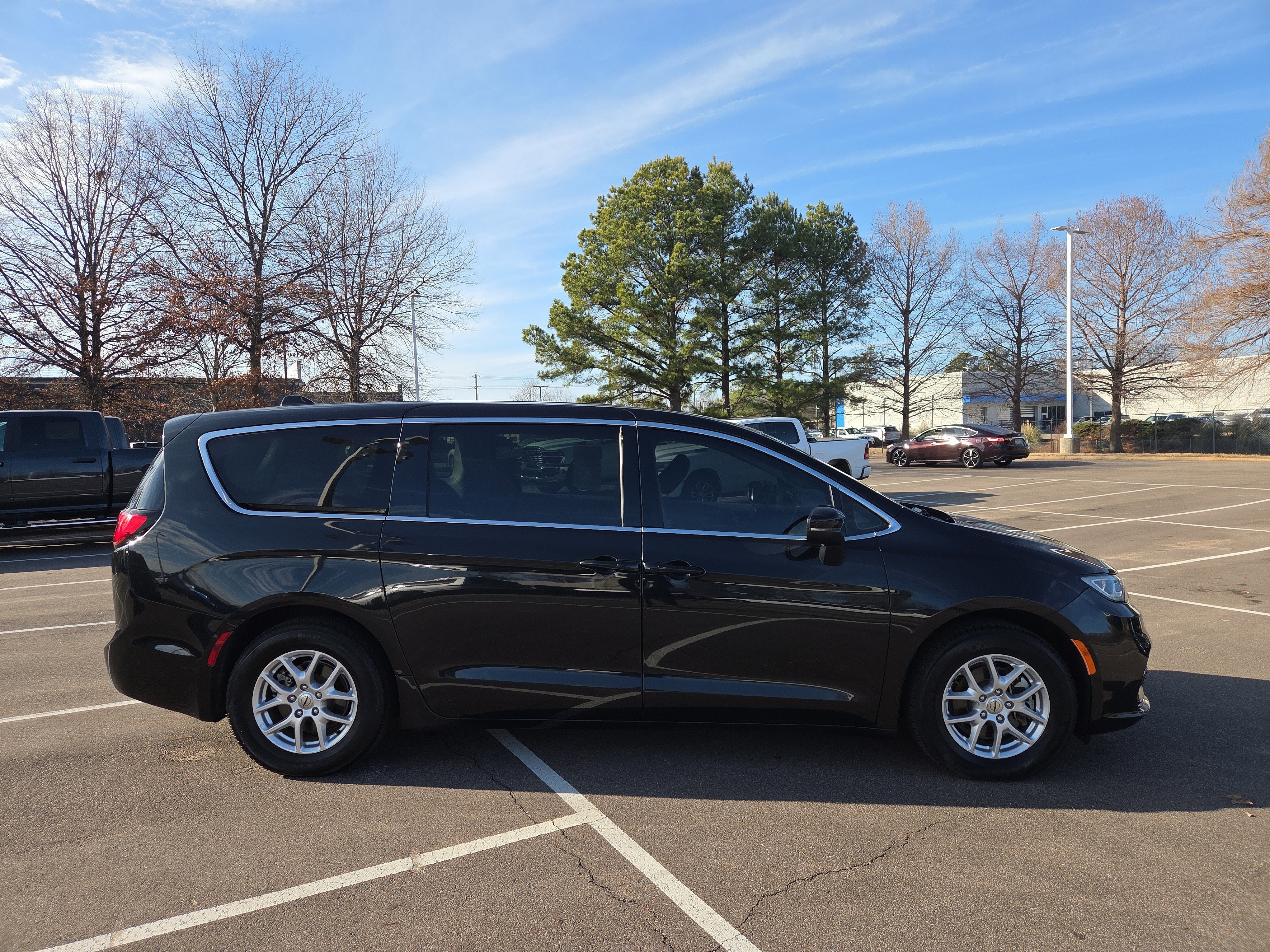 2023 Chrysler Pacifica Touring L