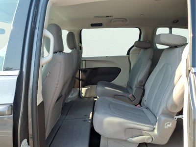2021 Chrysler Pacifica Touring