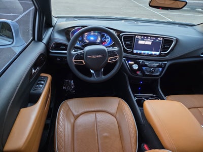 2022 Chrysler Pacifica Hybrid Pinnacle