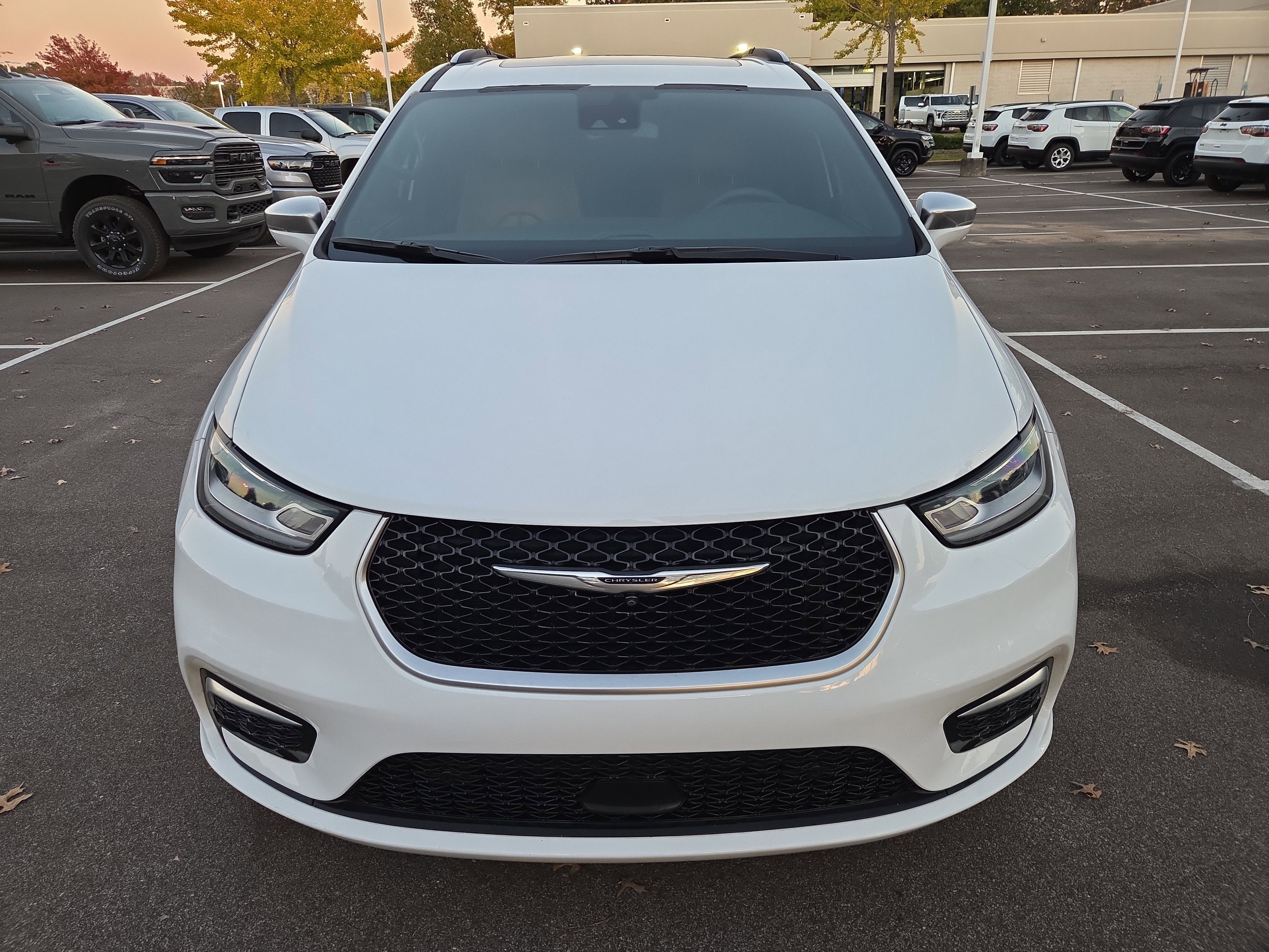 2022 Chrysler Pacifica Hybrid Pinnacle