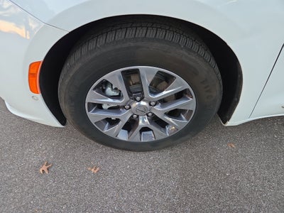 2022 Chrysler Pacifica Hybrid Pinnacle