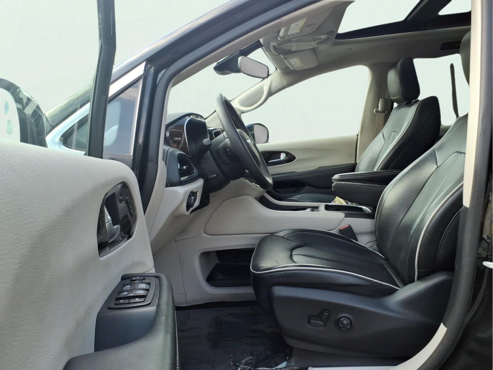 2023 Chrysler Pacifica Hybrid Limited