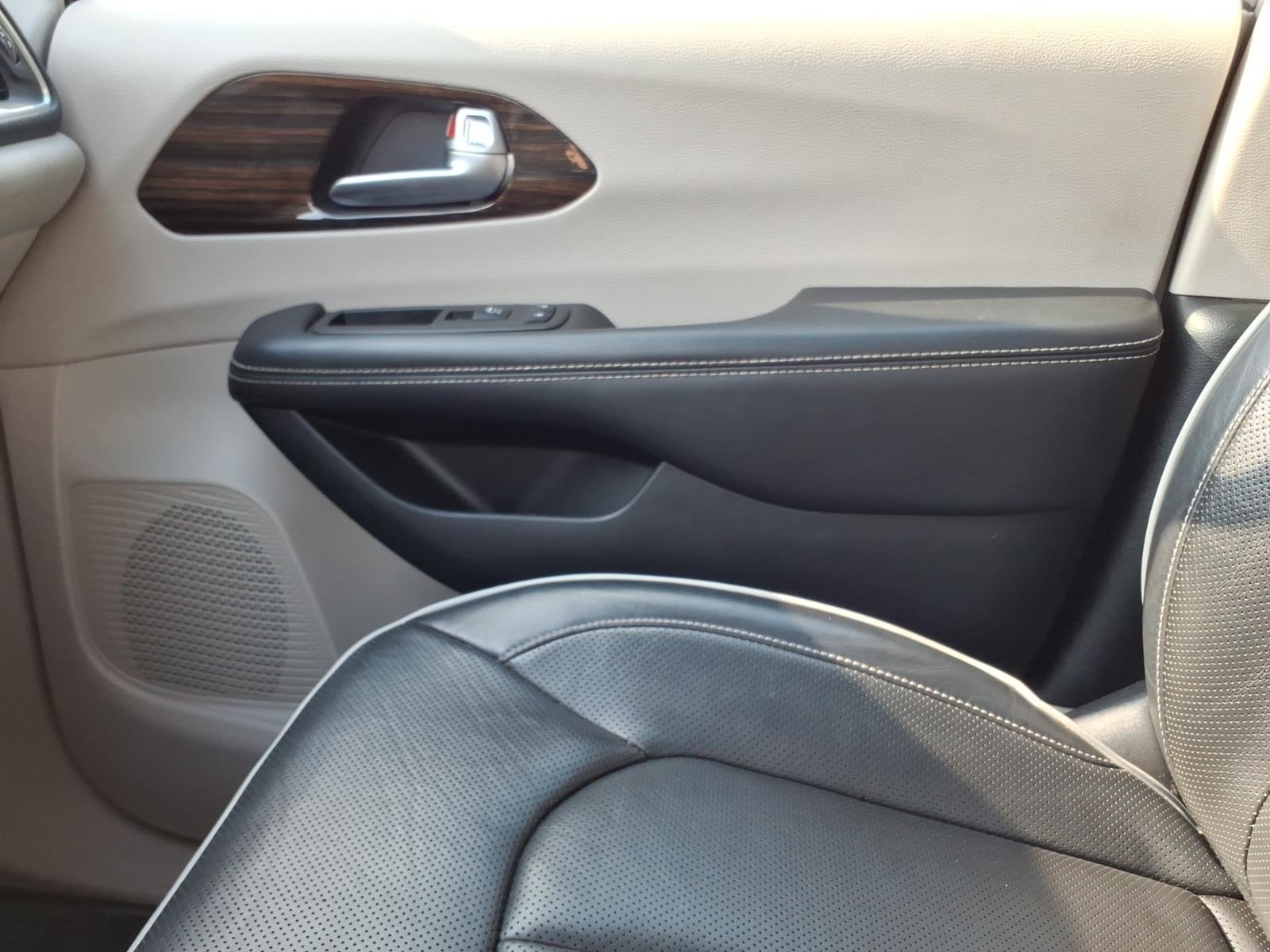 2023 Chrysler Pacifica Hybrid Limited