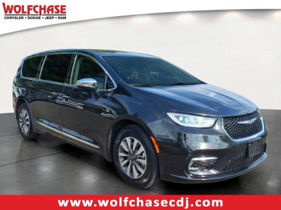 2023 Chrysler Pacifica Hybrid Limited