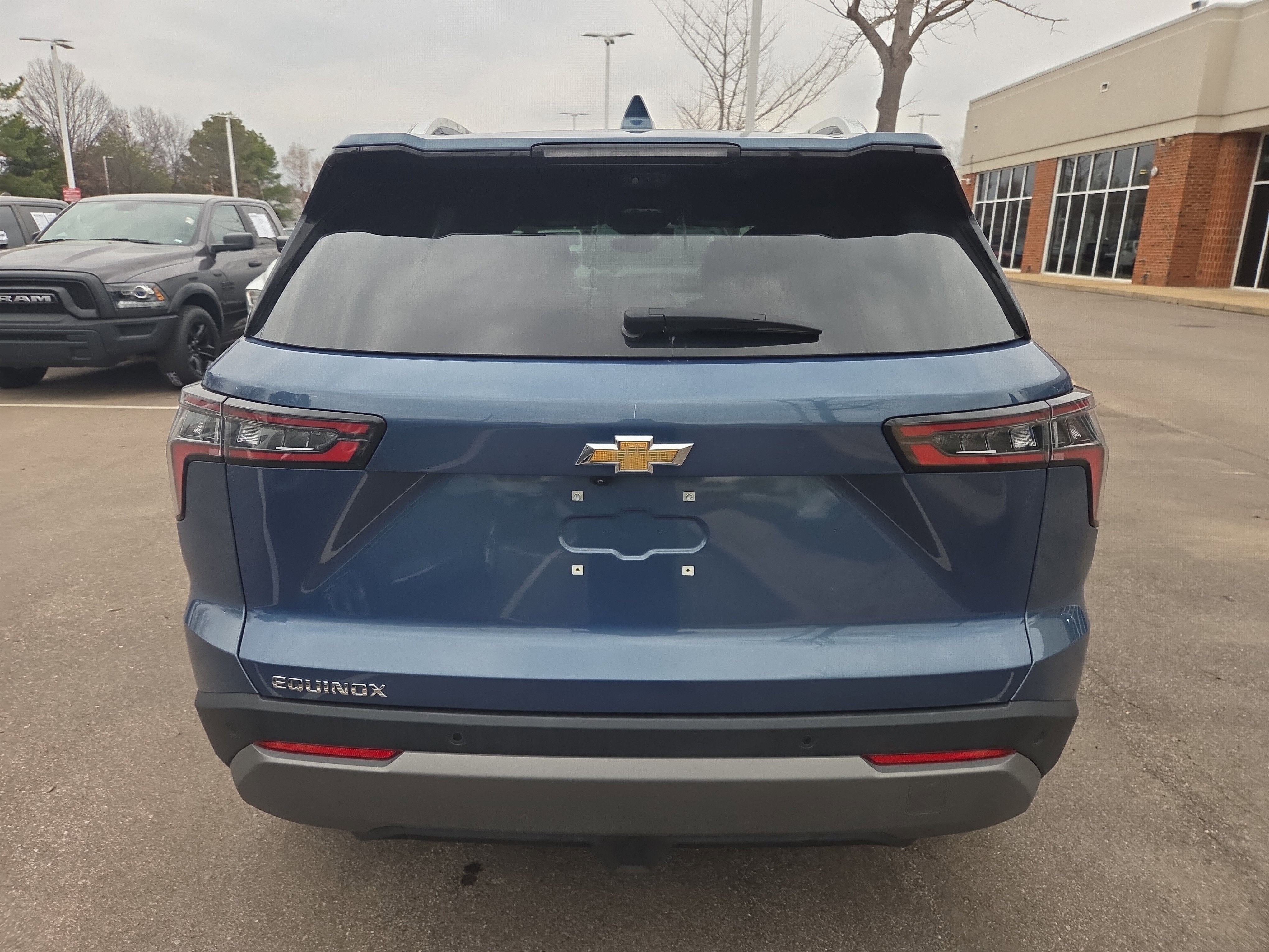 2025 Chevrolet Equinox FWD LT