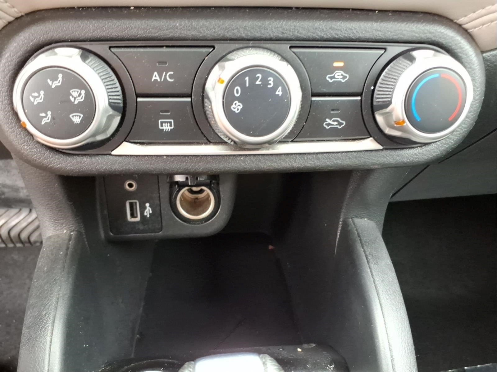 2020 Nissan Versa SV