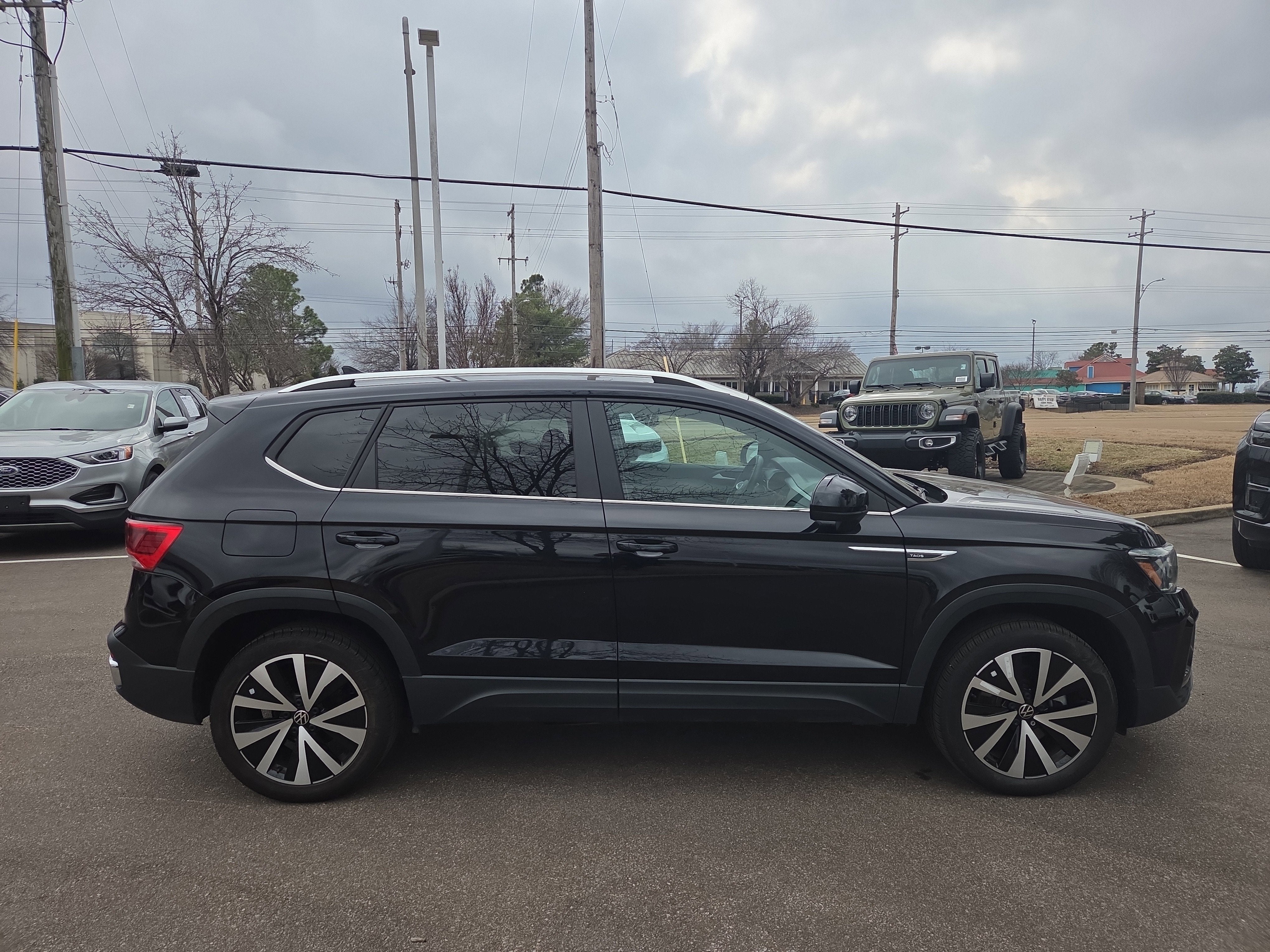 2024 Volkswagen Taos SE