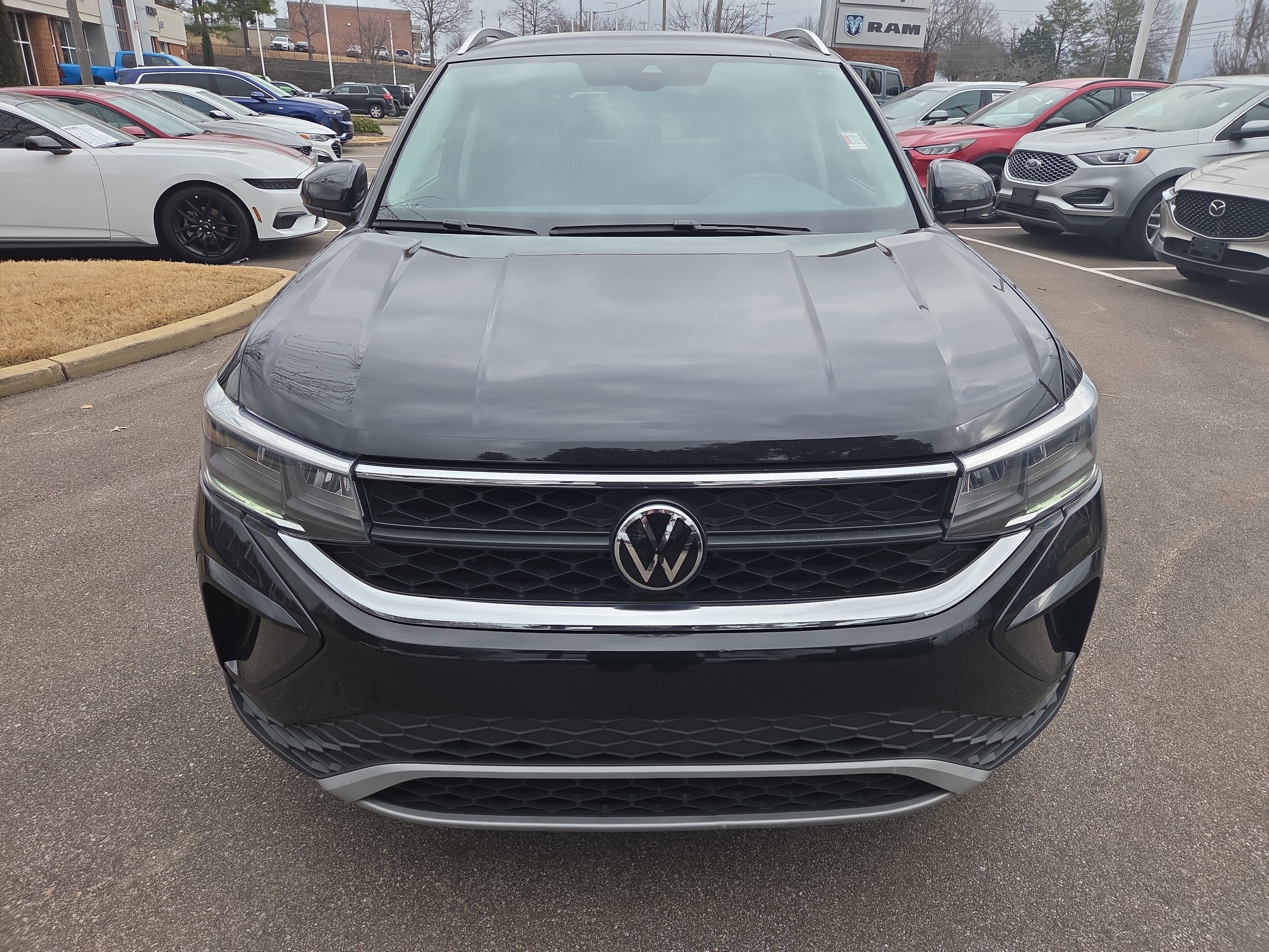 2024 Volkswagen Taos SE