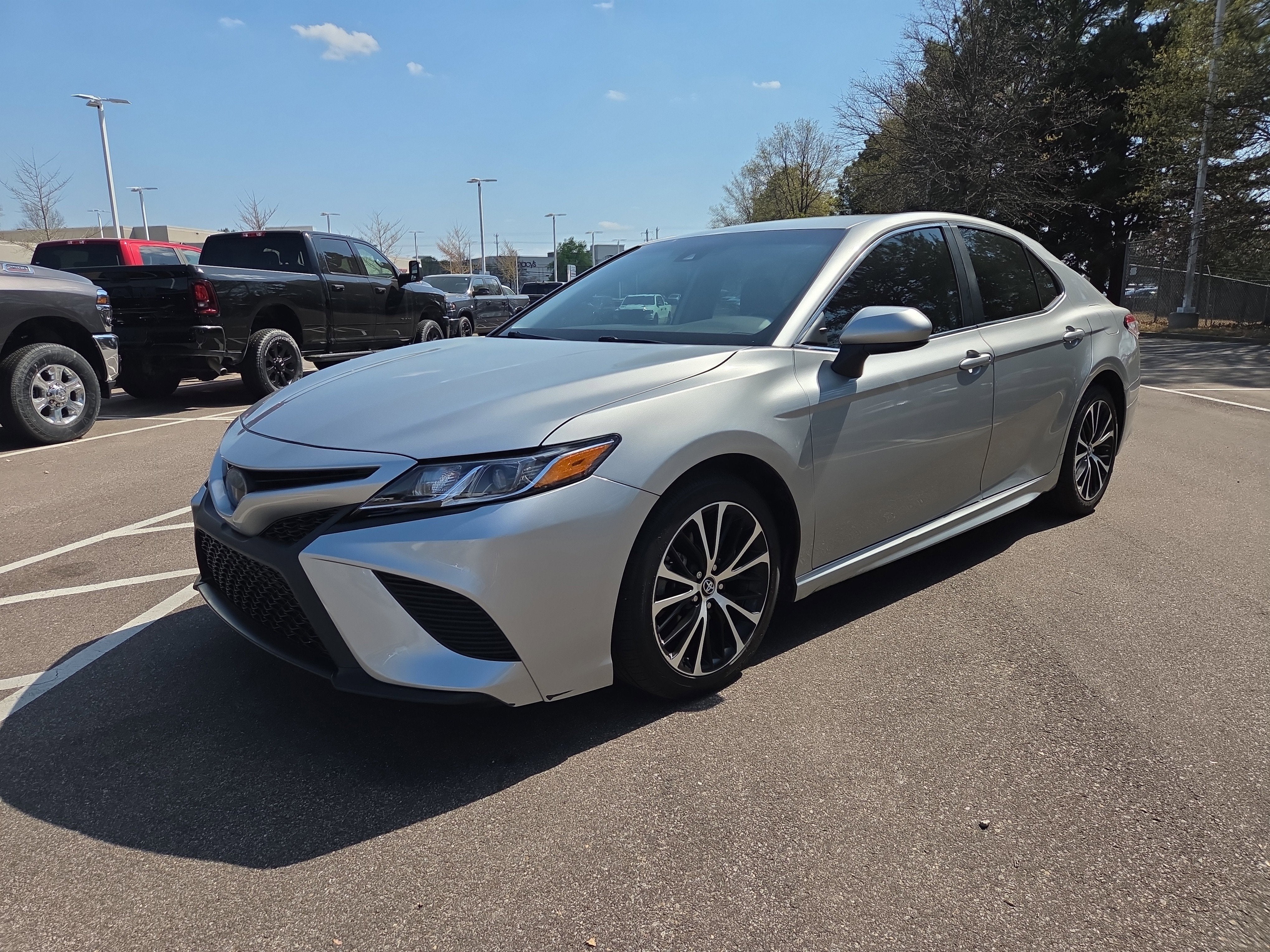 2019 Toyota Camry SE
