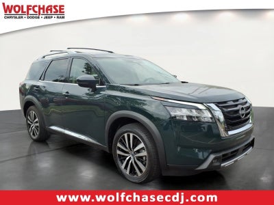 2023 Nissan Pathfinder Platinum