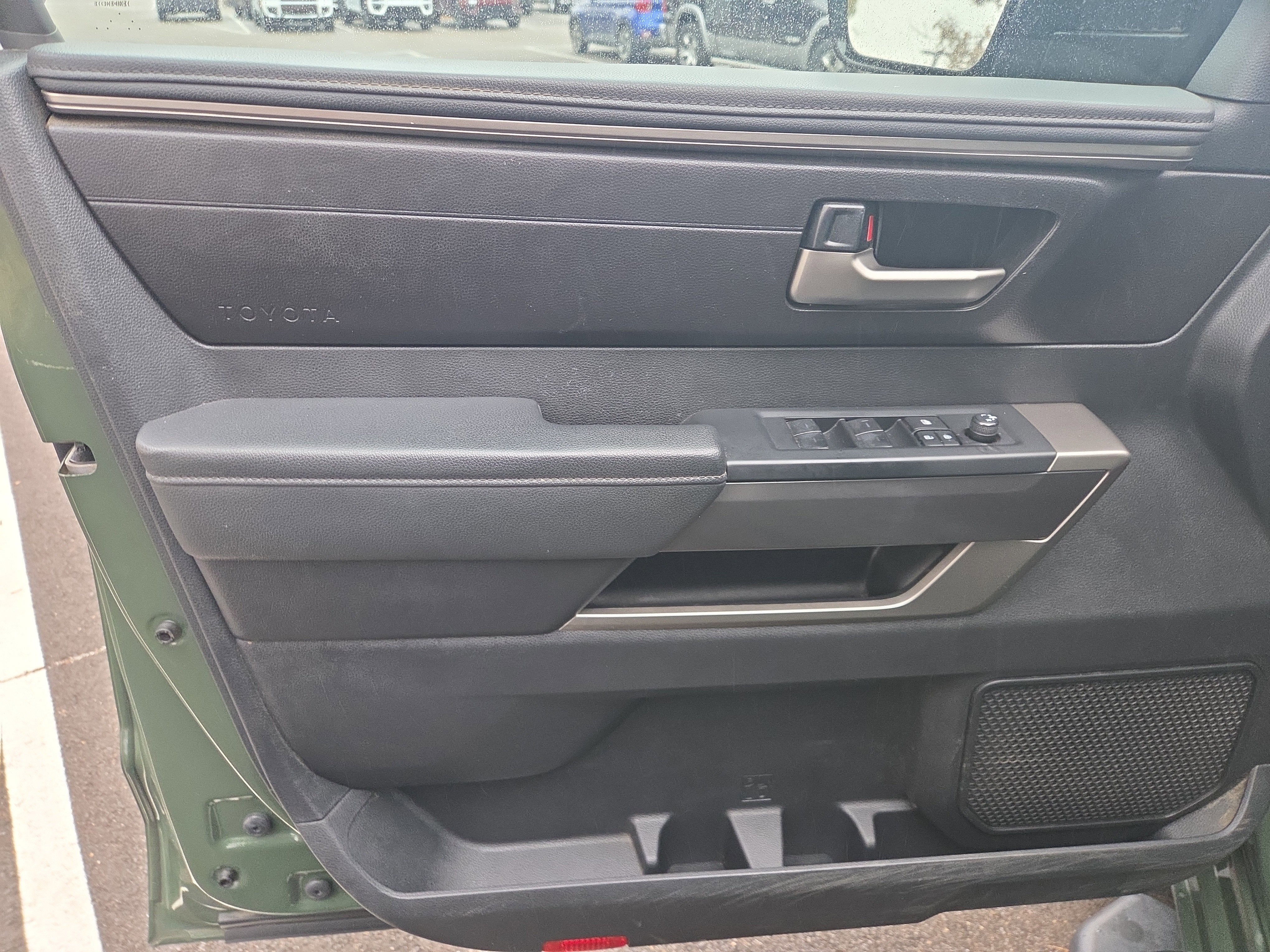 2022 Toyota Tundra 4WD SR5