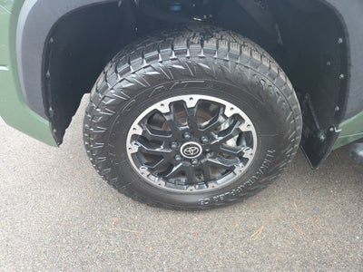 2022 Toyota Tundra 4WD SR5