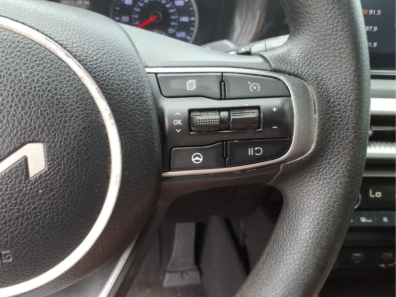 2023 Kia K5 LXS