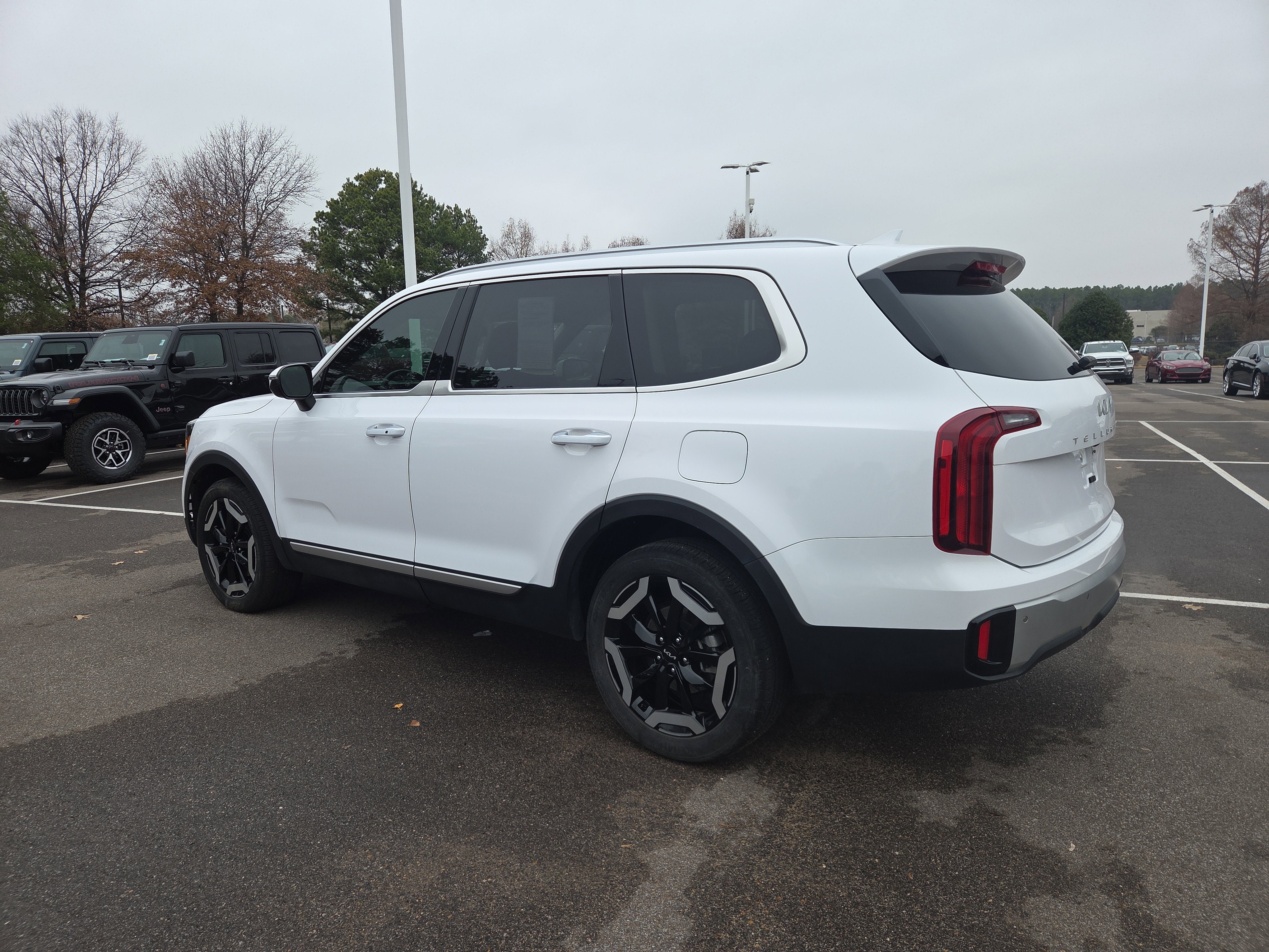 2024 Kia Telluride S