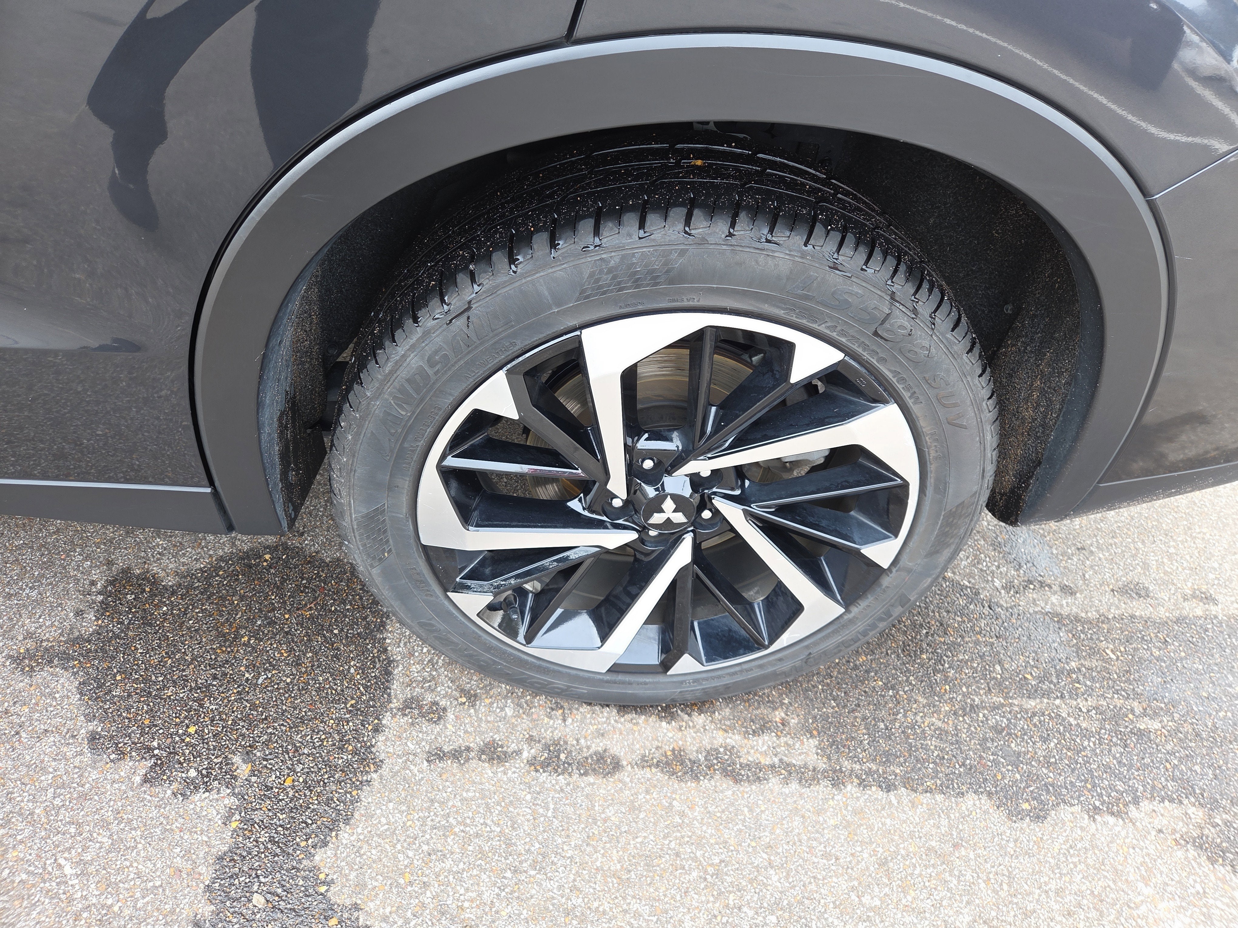 2024 Mitsubishi Outlander SE