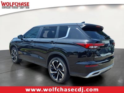 2024 Mitsubishi Outlander SE