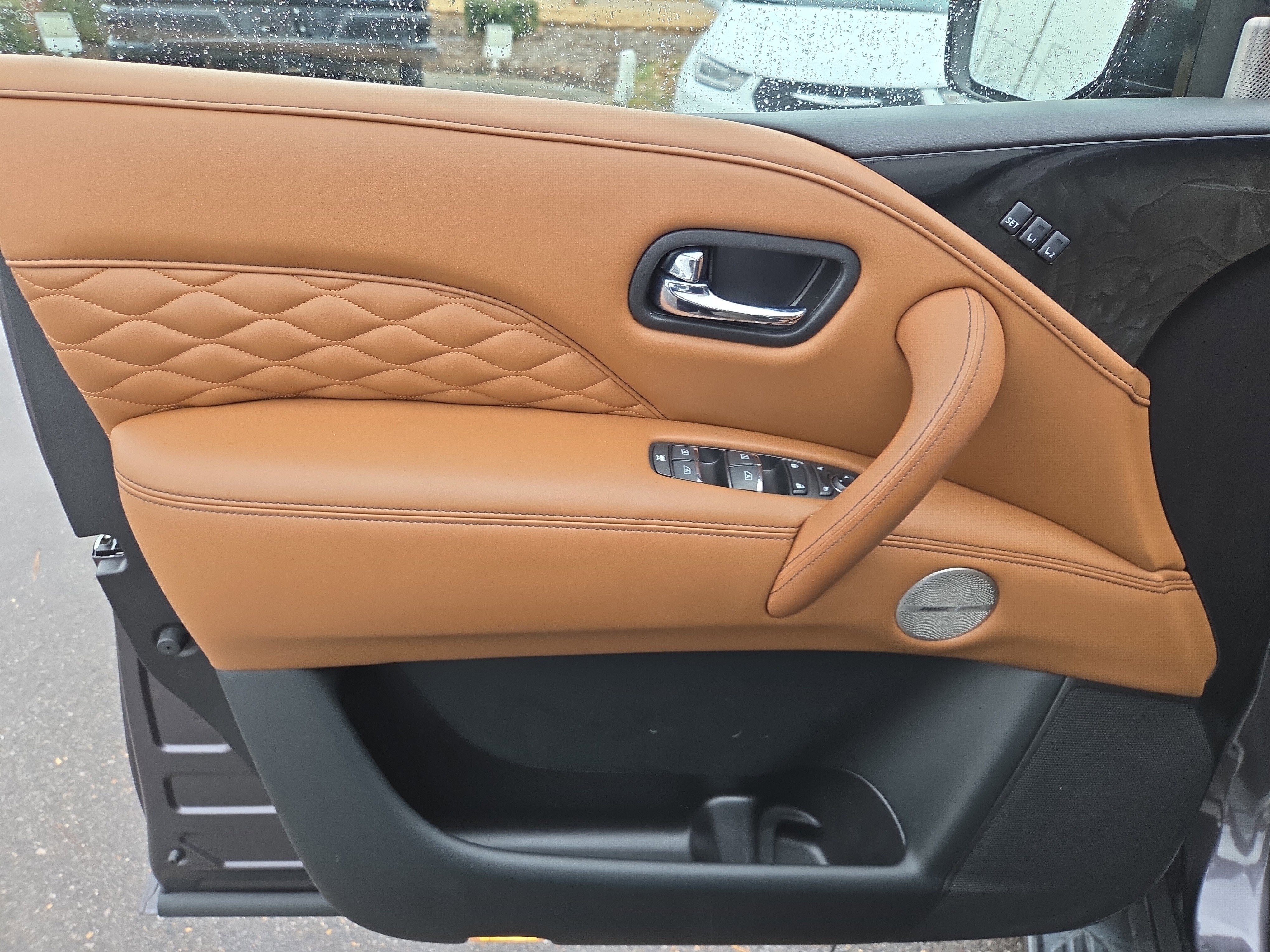 2022 INFINITI QX80 SENSORY