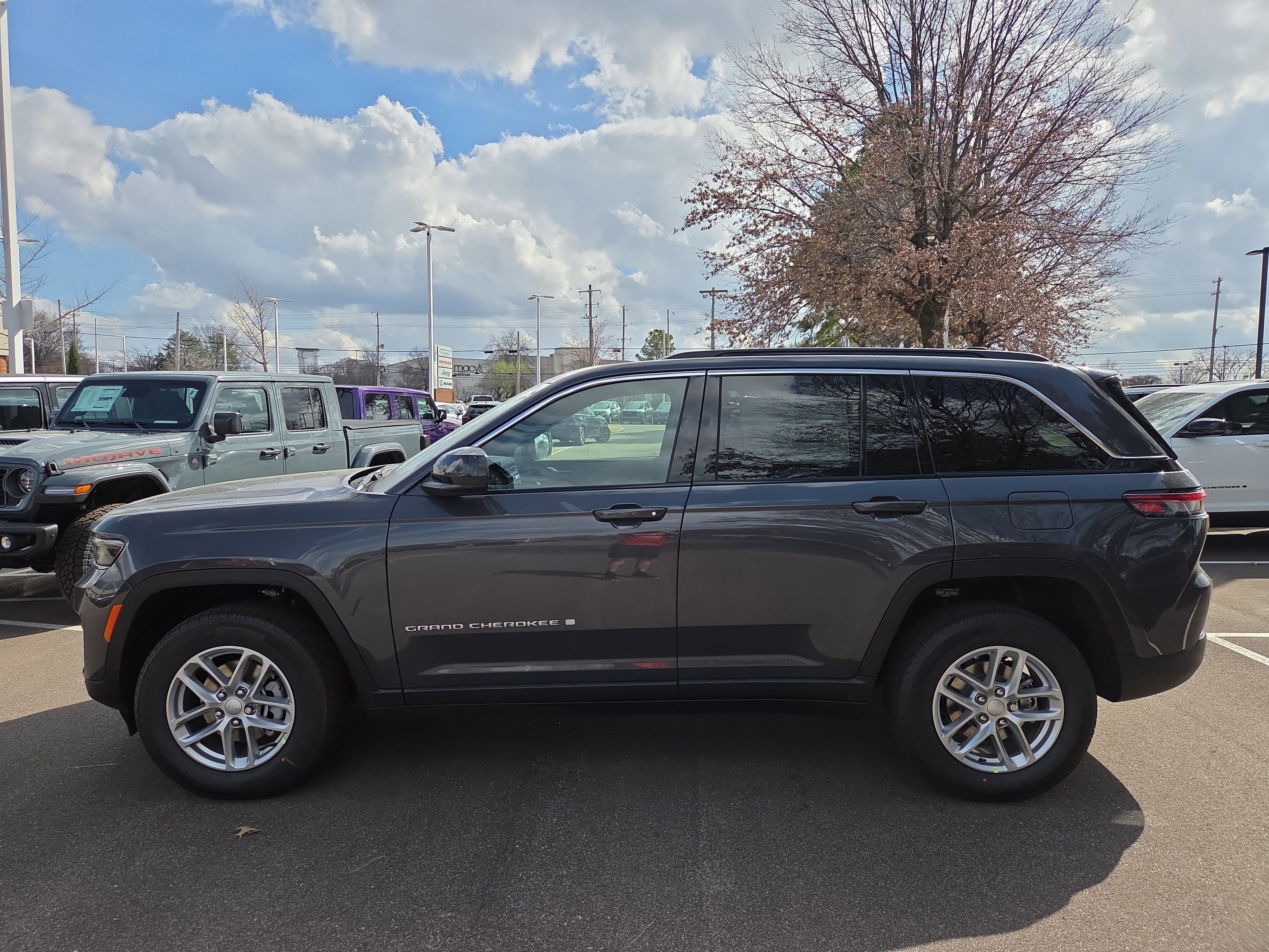 2026 Jeep Grand Cherokee Laredo X