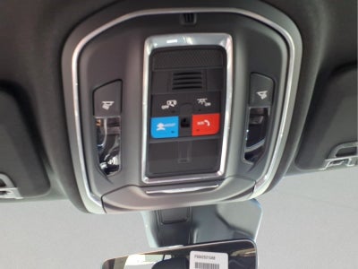 2027 Jeep Grand Cherokee Laredo