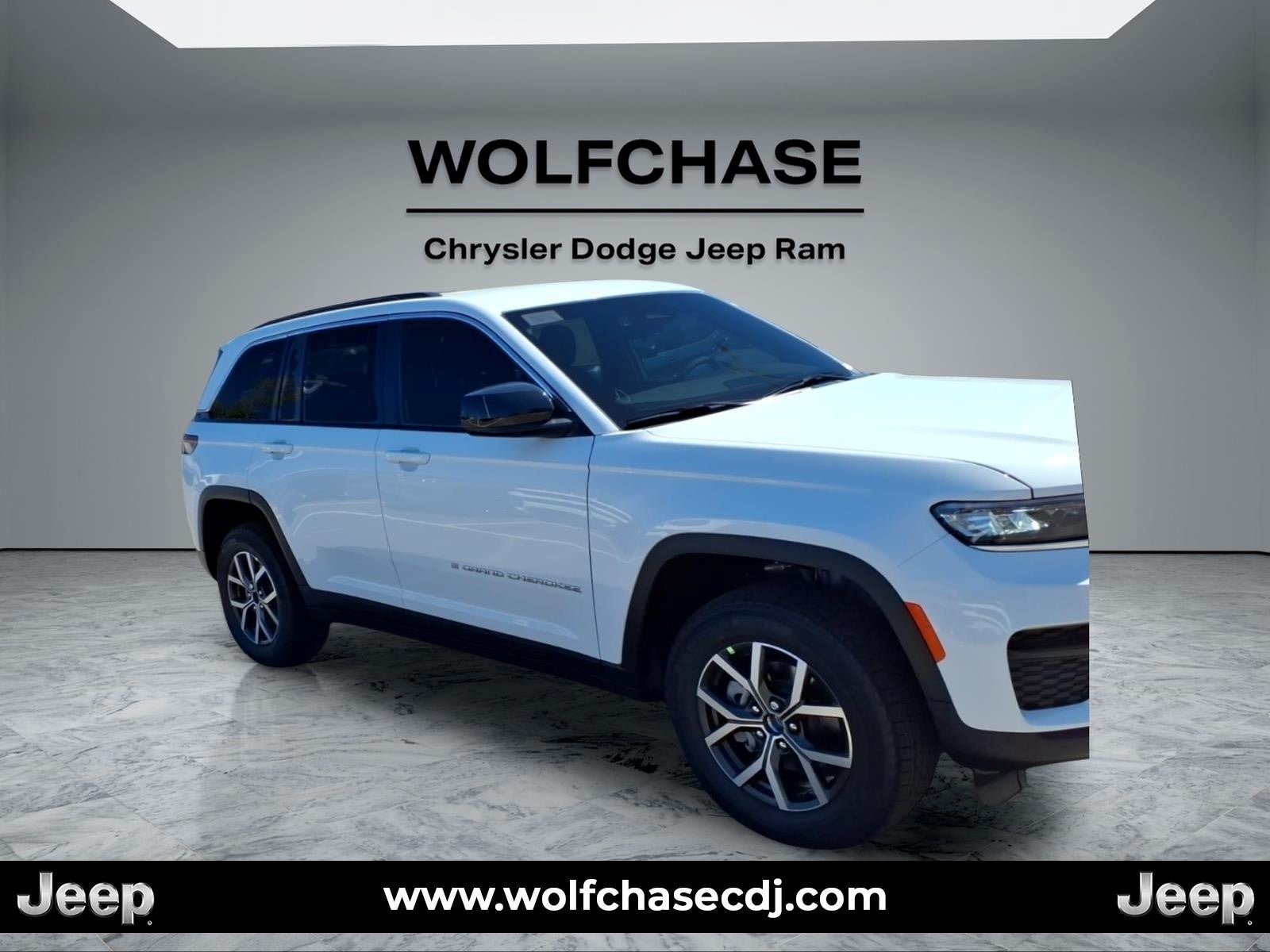 2027 Jeep Grand Cherokee Laredo