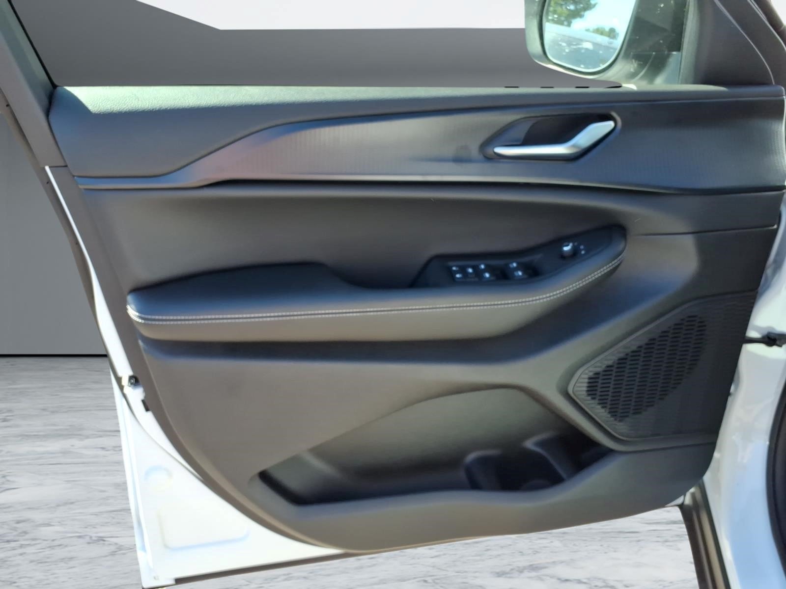 2027 Jeep Grand Cherokee Laredo