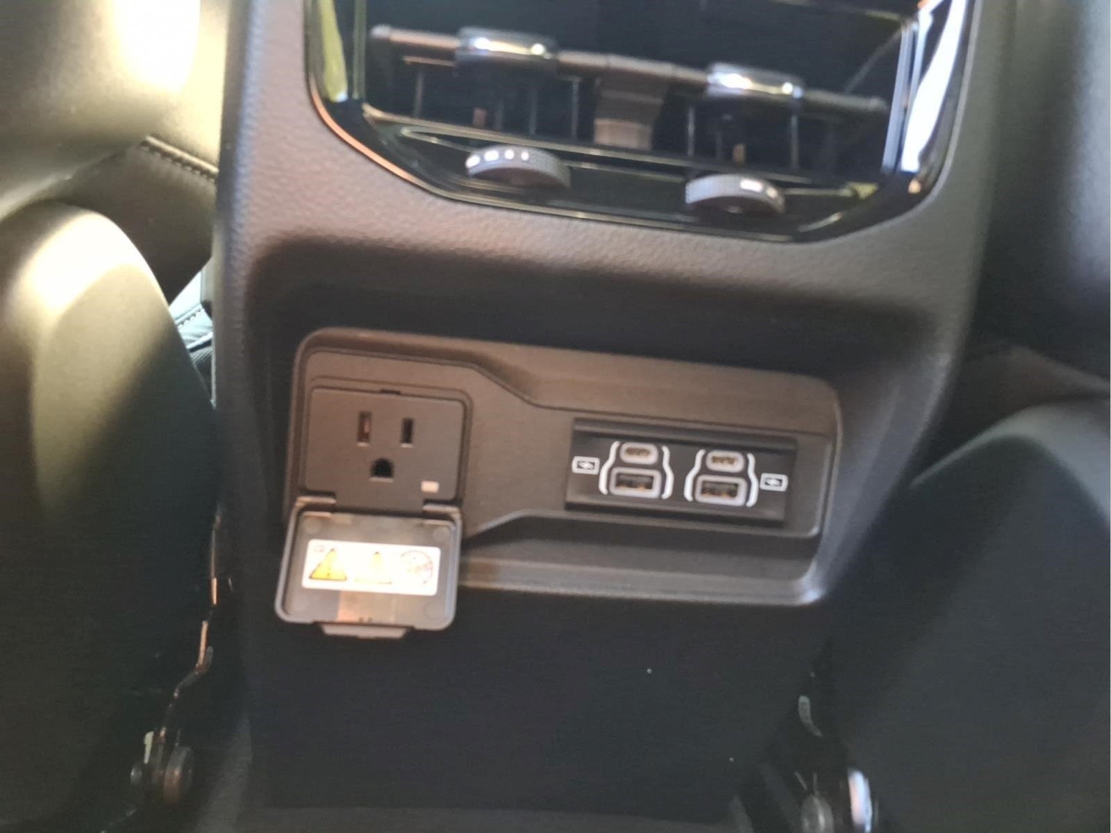 2026 Jeep Grand Cherokee Laredo X 4x2