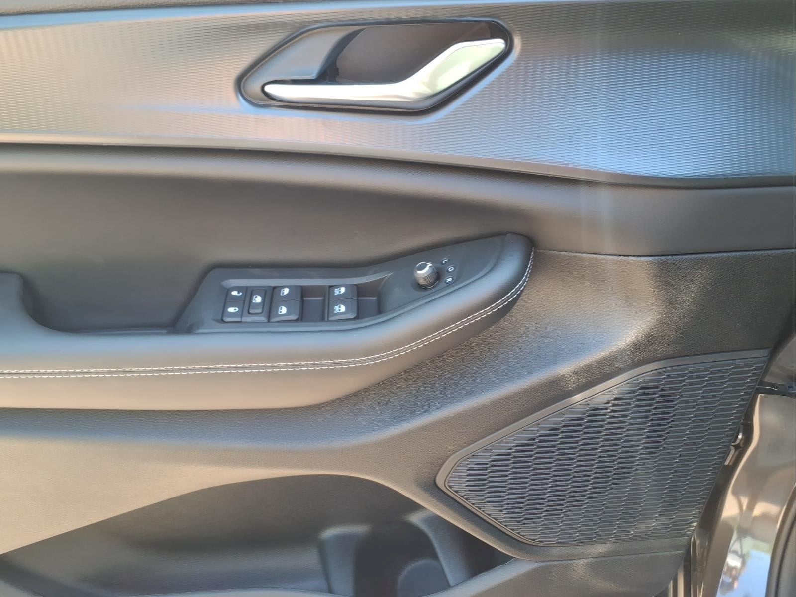 2026 Jeep Grand Cherokee Laredo X 4x2