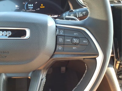 2026 Jeep Grand Cherokee Laredo X 4x2