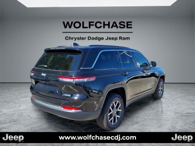 2027 Jeep Grand Cherokee Laredo