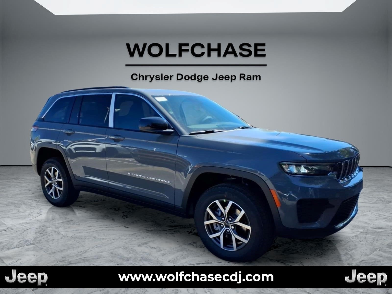 2027 Jeep Grand Cherokee Laredo