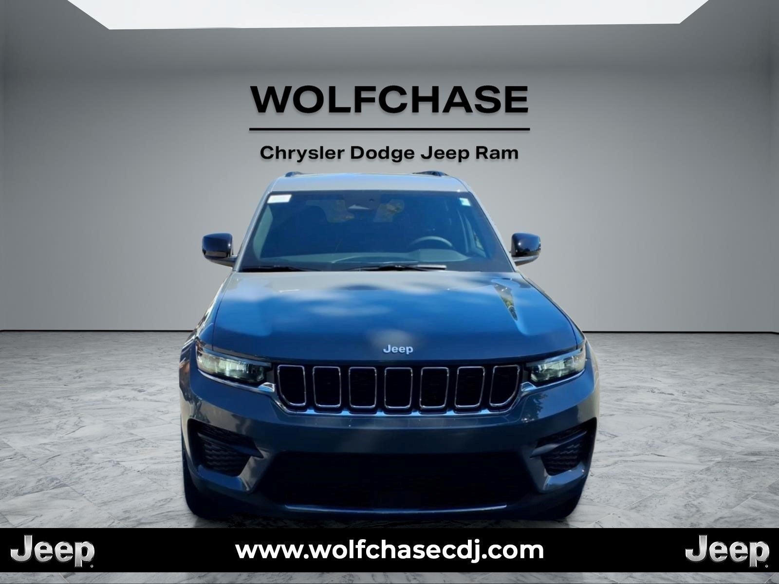 2027 Jeep Grand Cherokee Laredo