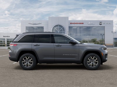 2027 Jeep Grand Cherokee Laredo