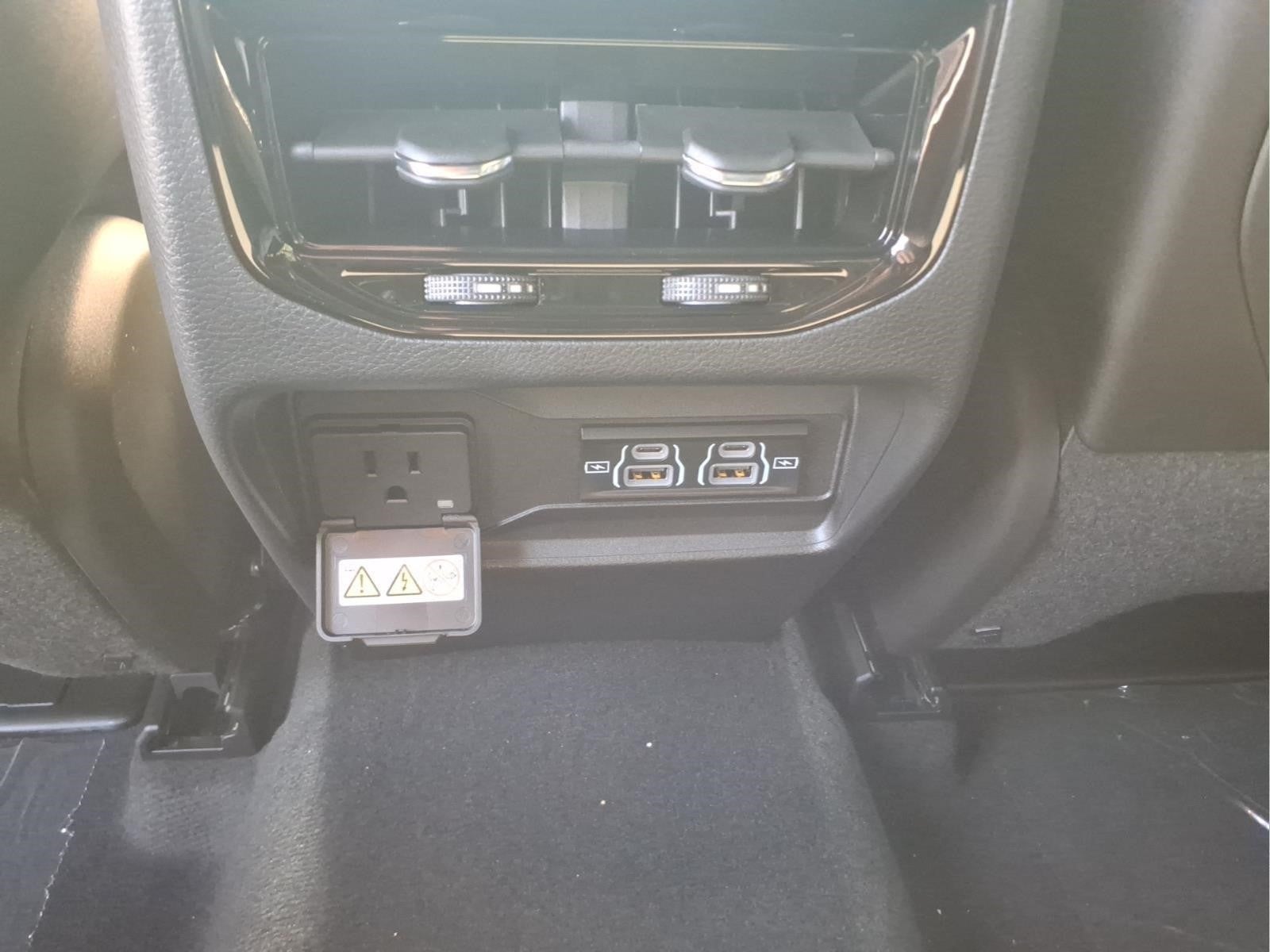 2026 Jeep Grand Cherokee Laredo X 4x2