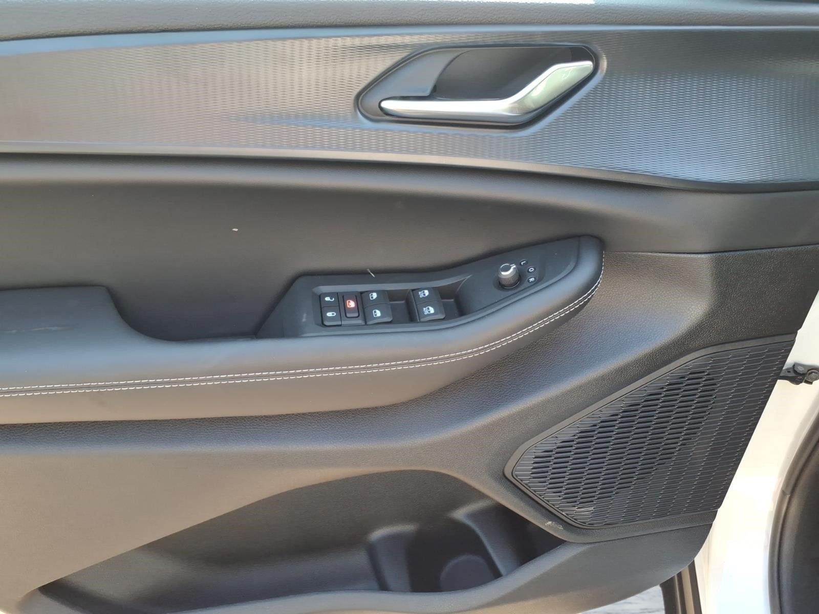 2026 Jeep Grand Cherokee Laredo X 4x2