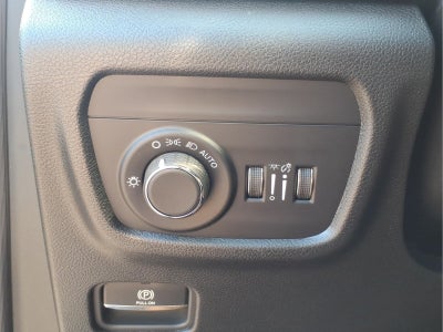 2026 Jeep Grand Cherokee Laredo X 4x2