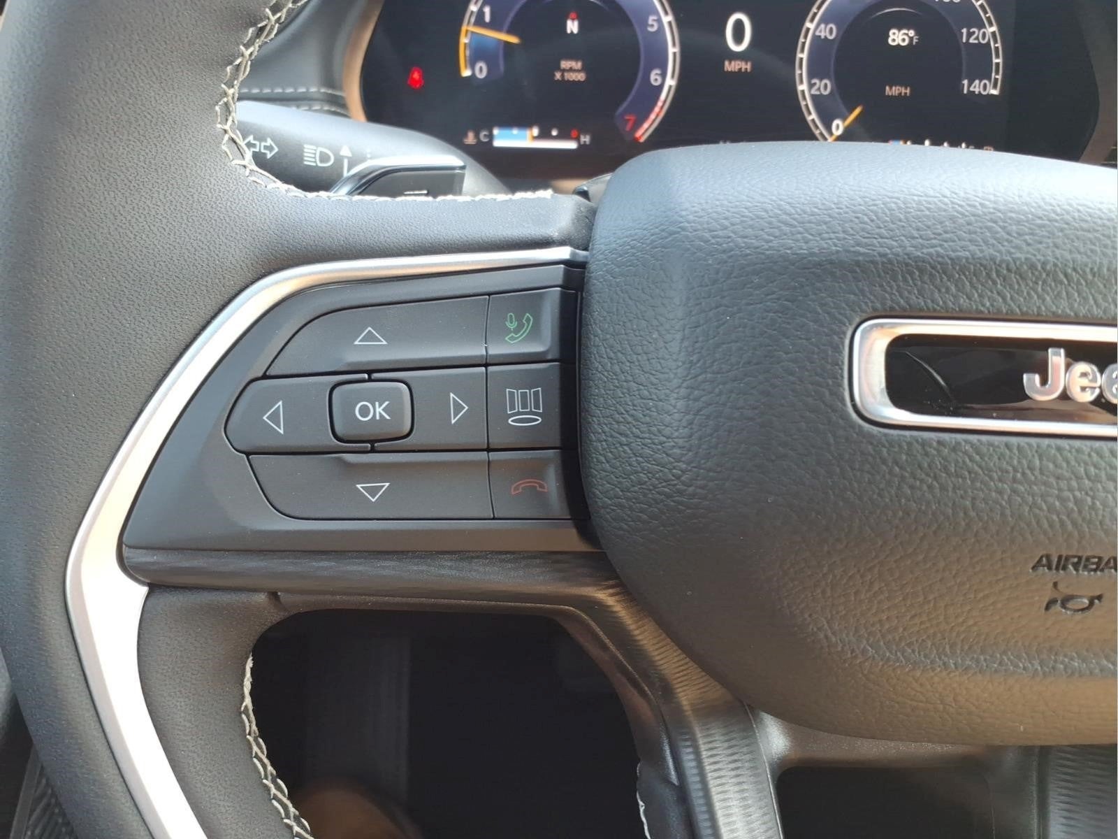 2026 Jeep Grand Cherokee Laredo X 4x2