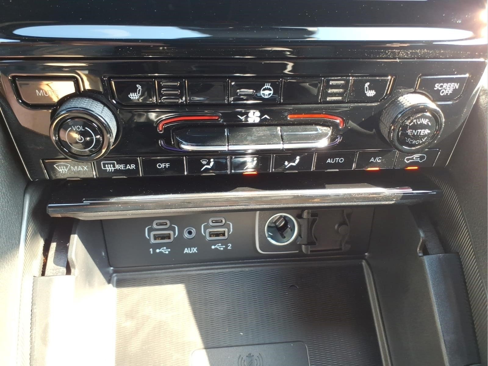 2026 Jeep Grand Cherokee Laredo X 4x2