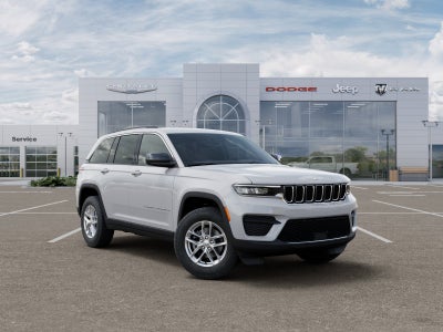 2026 Jeep Grand Cherokee Laredo X 4x2